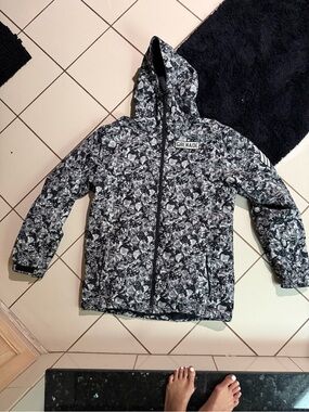 Grenade Men’s Black & Gray Camo Snowboard / Ski Jacket